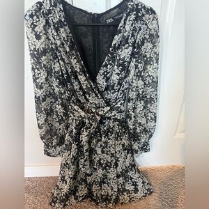 Zara Black and White Floral Blouse